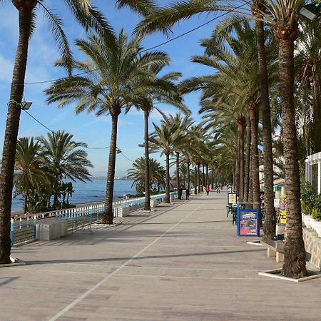 Fully Renovated Frontline Flat Lägenhet Marbella Exteriör bild