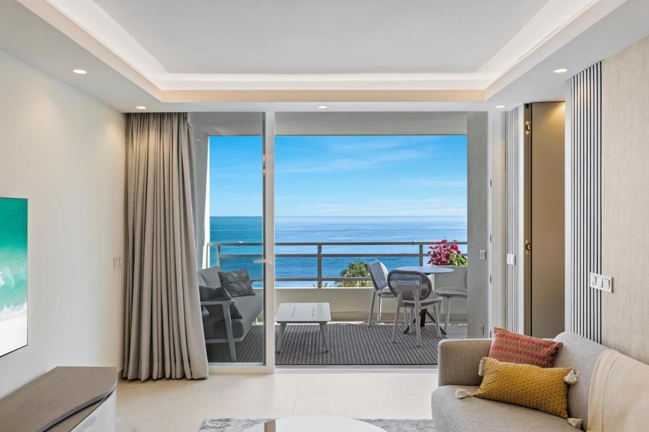 Fully Renovated Frontline Flat Lägenhet Marbella Exteriör bild